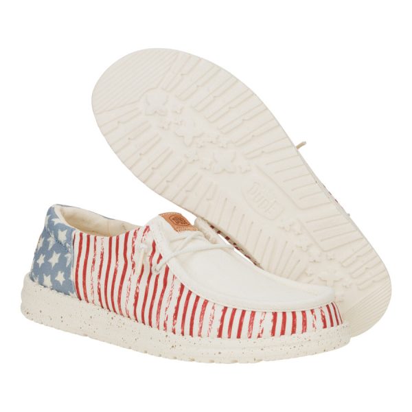 43693-9CW_WENDYFUNKAMERICANASTARS_AMERICANFLAG_PAIR_BOTTOM_conversion1