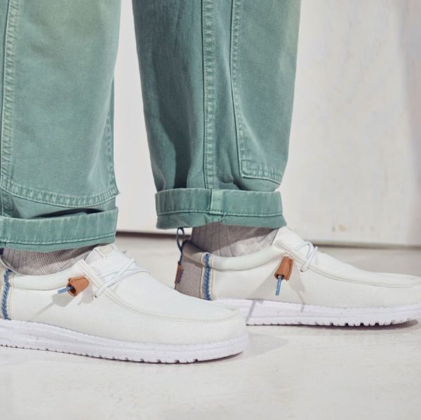 SS25_HeyDude_43086-1SO_white_crafted_linen_032